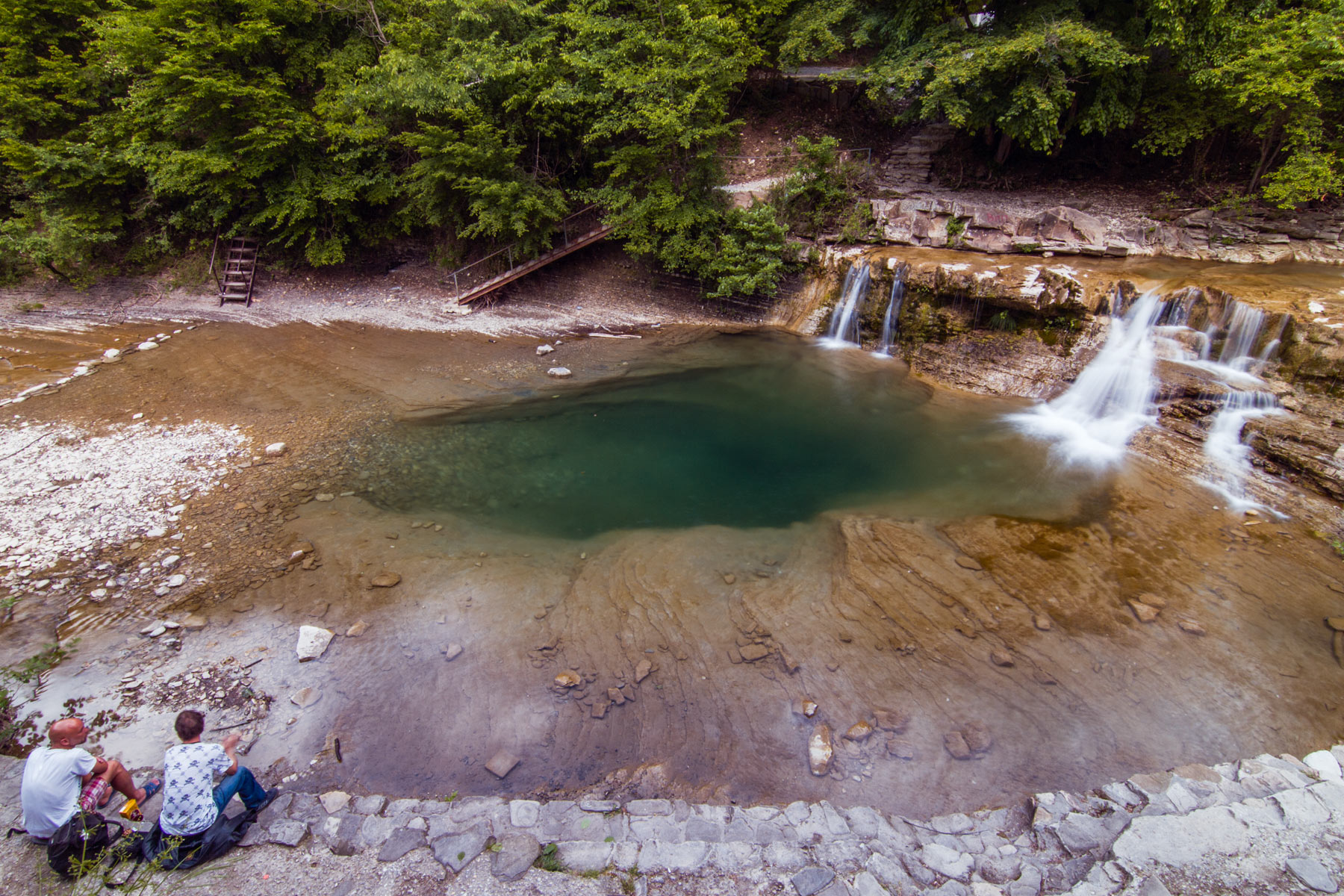 Долина реки Жане, дольмены и водопады - фото, карта, описание