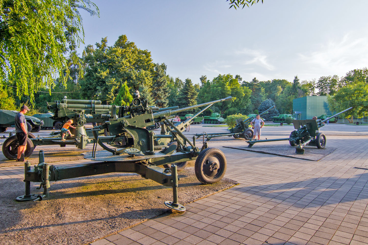 Музей военной техники в Краснодаре - Кукарта.ру