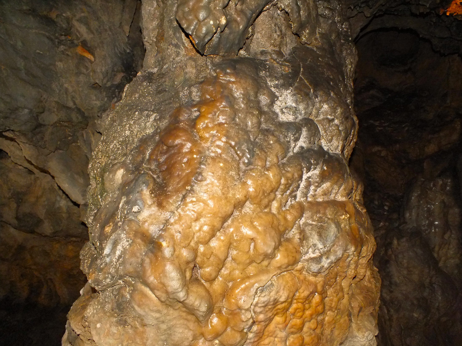 Пещера Озерная