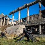 Разрушенный Дворец культуры цементников
