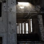 Разрушенный Дворец культуры цементников