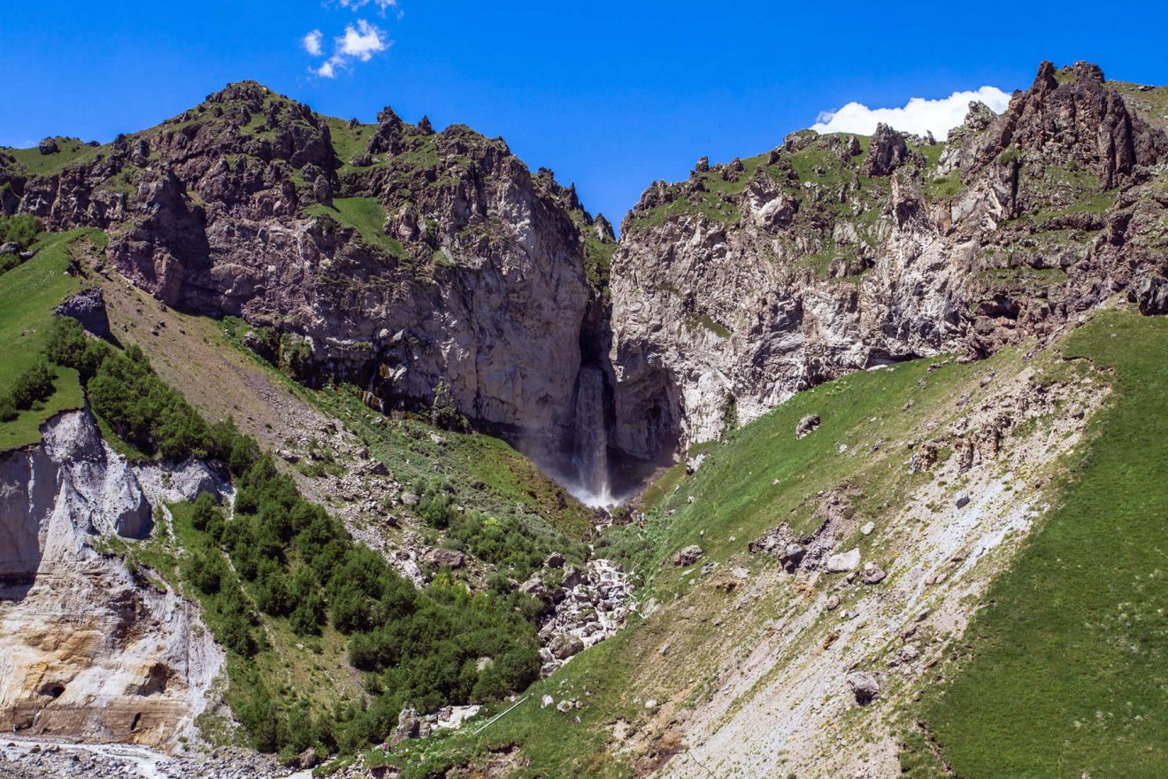 Водопад каракая су фото