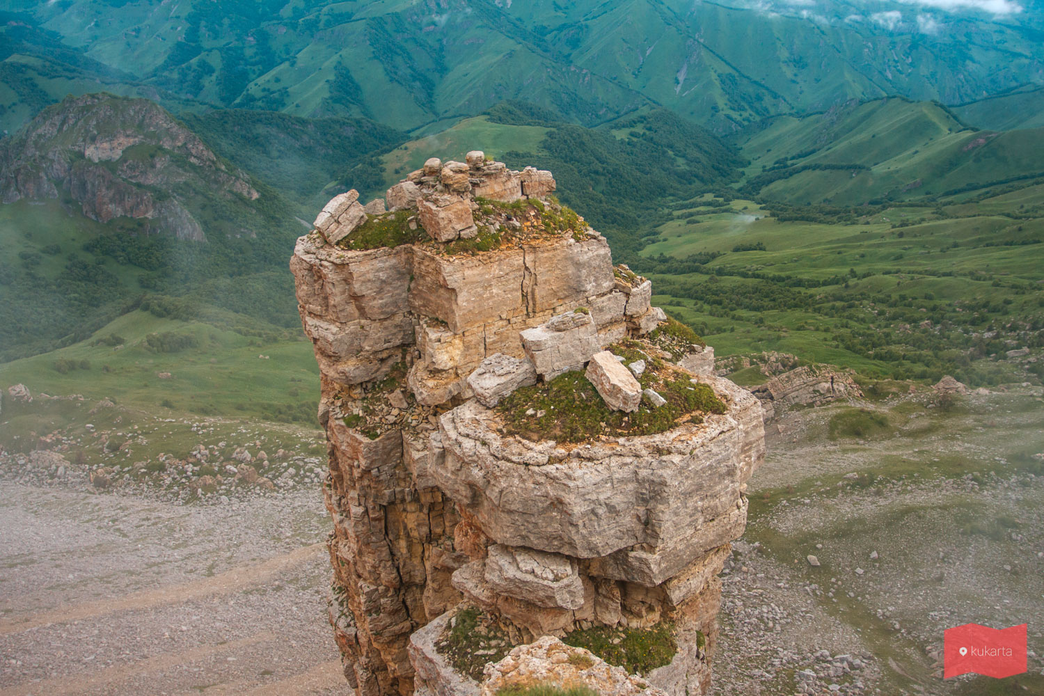 Скалы-монахи, плато Бермамыт, Карачаево-Черкесия