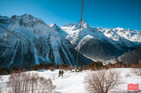 Домбай ski lift что это. Смотреть фото Домбай ski lift что это. Смотреть картинку Домбай ski lift что это. Картинка про Домбай ski lift что это. Фото Домбай ski lift что это