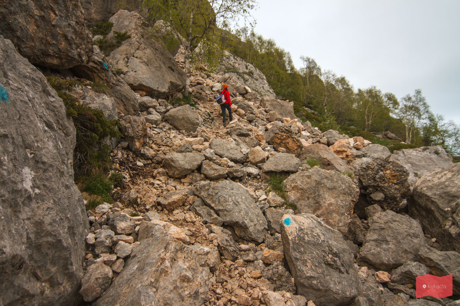 Каменный завал по пути на гору Большой Тхач